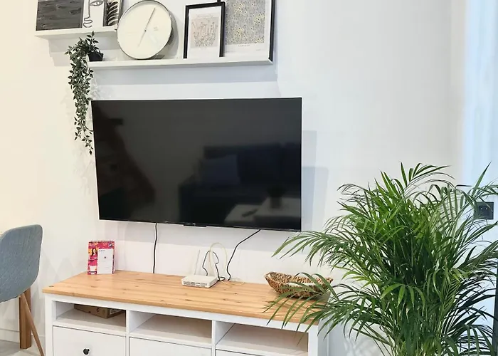 B8 * Фуэнхирола