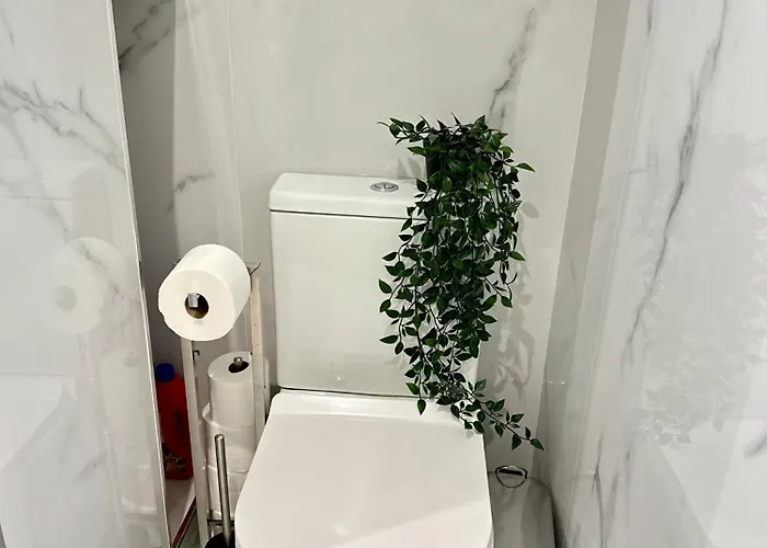 B8 Фуэнхирола