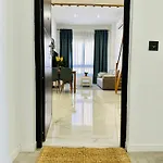 B8 شقة *